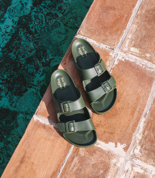 Men's Slippers Dubai 2026 — Comfort for UAE Life | Uris