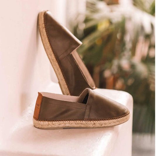 Colour_Khaki(Khaki) | Toni Pons Marc